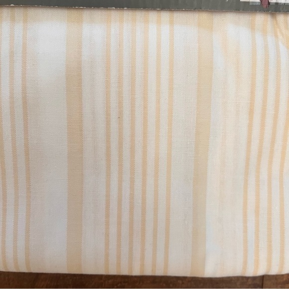 NWT threshold tan striped variegated shower curtain 72”x72” - Picture 5 of 7